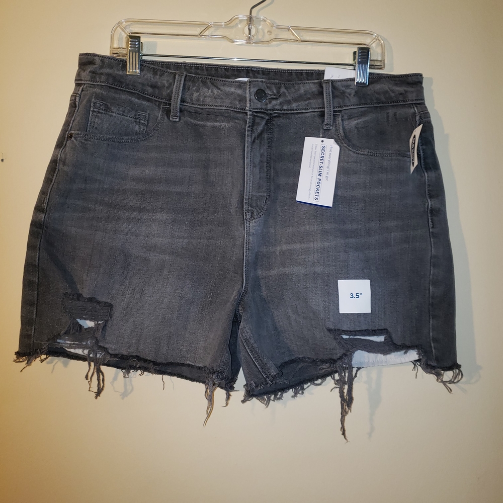 NWT Old Navy Women's Washed Gray Jean Denim Shorts Size 14